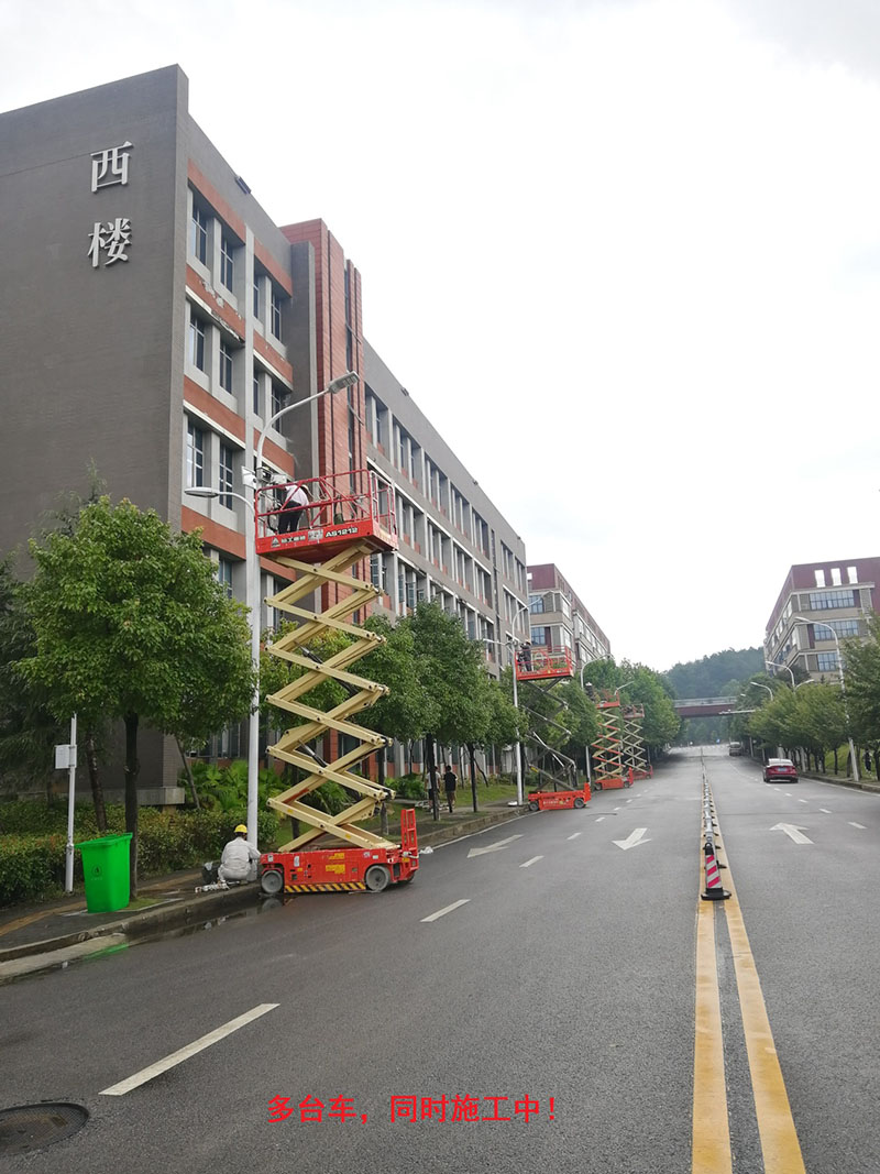 貴州某高校為本校區(qū)內(nèi)600多盞路燈更換LED燈頭及加裝太陽能LORA調(diào)光控制模塊，達(dá)到了節(jié)能和智能控制的目的。(圖5)